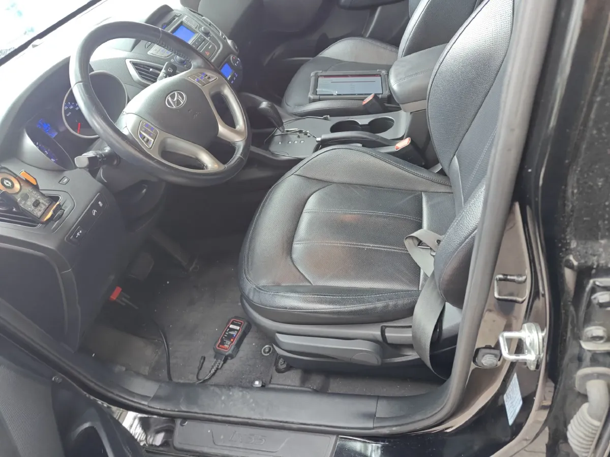 2015 Hyundai ix35 2.0L 165HP L4 6AT,autocango,china used car exporter,china ev exporter,chinese used car exporter,chinese used ev exporter