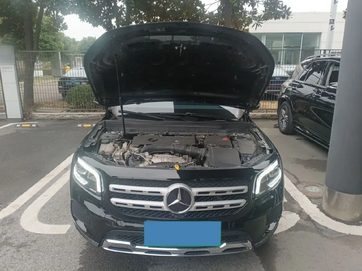 2022 Mercedes-Benz GLB Class 2.0T 190HP L4 8DCT,autocango,china used car exporter,china ev exporter,chinese used car exporter,chinese used ev exporter