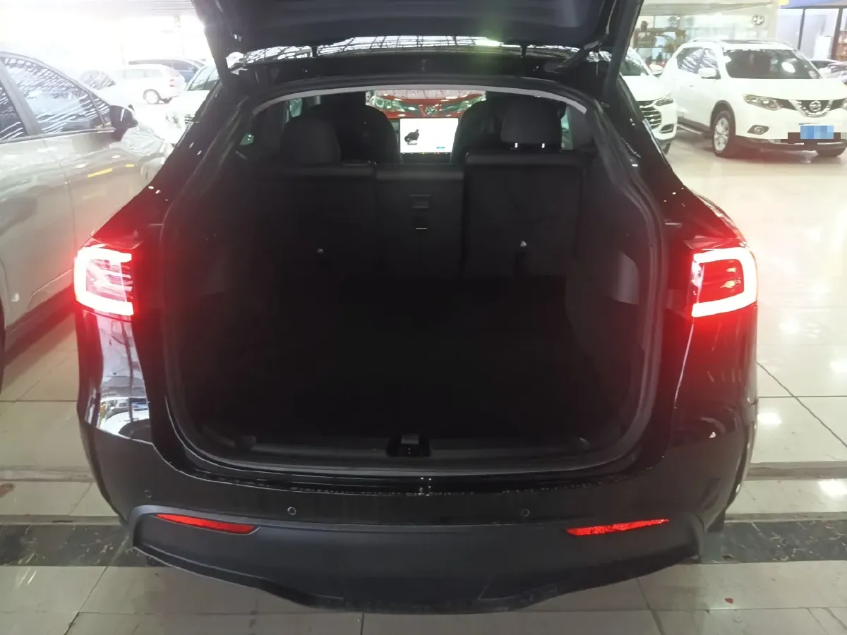 2022 Tesla Model Y BEV 60KWH,autocango,china used car exporter,china ev exporter,chinese used car exporter,chinese used ev exporter