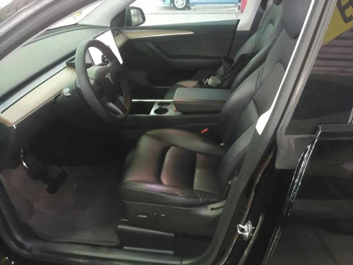 2022 Tesla Model Y BEV 60KWH,autocango,china used car exporter,china ev exporter,chinese used car exporter,chinese used ev exporter