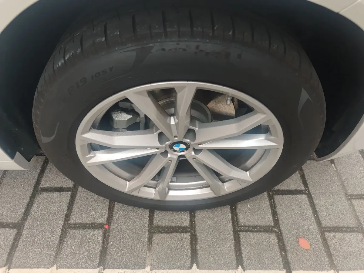 2025 BMW X3 2.0T 190HP L4 8AT,autocango,china used car exporter,china ev exporter,chinese used car exporter,chinese used ev exporter