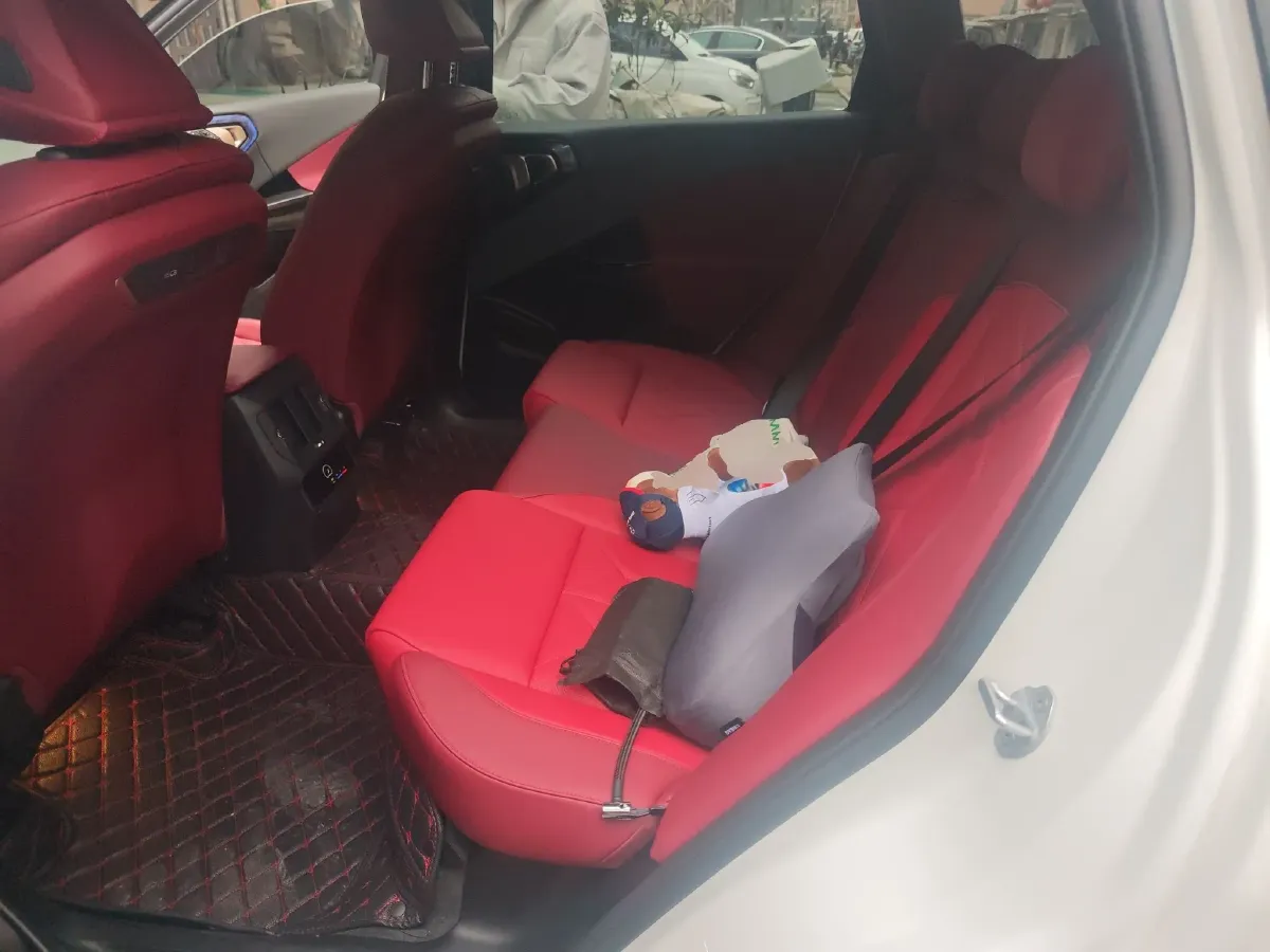 2025 BMW X3 2.0T 190HP L4 8AT,autocango,china used car exporter,china ev exporter,chinese used car exporter,chinese used ev exporter