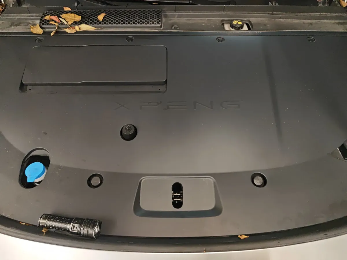 2024 Xpeng P7+ BEV 76.3KWH,autocango,china used car exporter,china ev exporter,chinese used car exporter,chinese used ev exporter