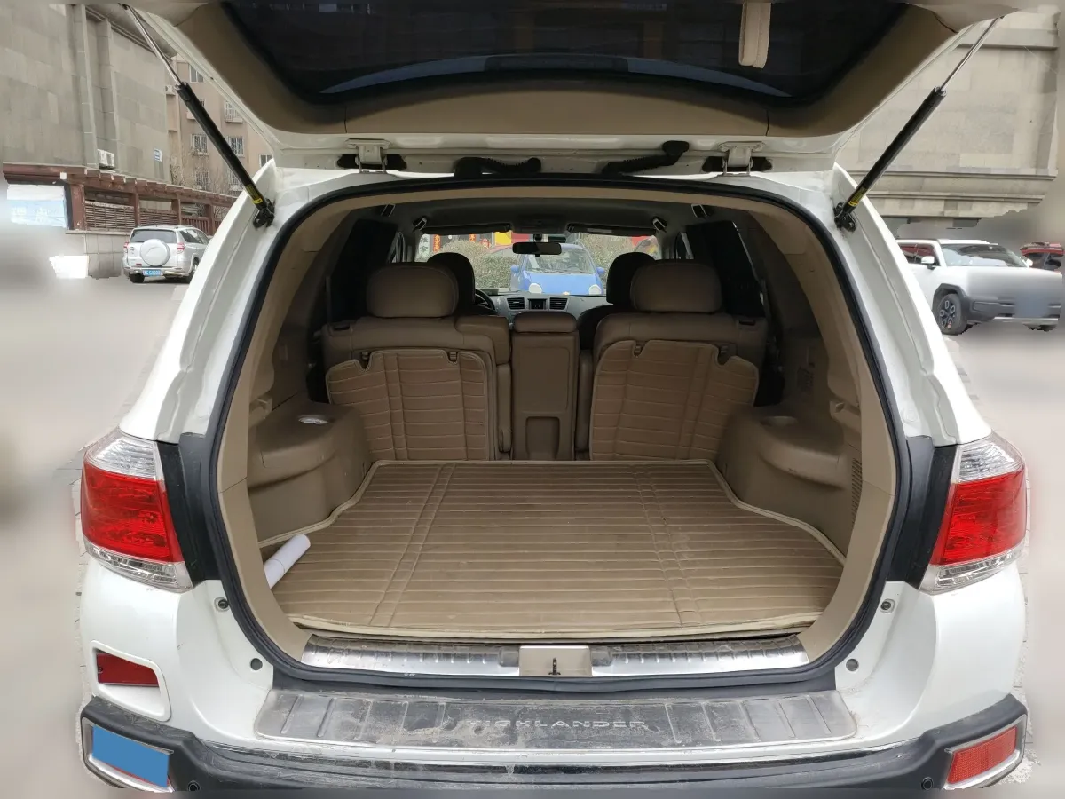 2012 Volkswagen Tiguan 1.8T 160HP L4 6AT,autocango,china used car exporter,china ev exporter,chinese used car exporter,chinese used ev exporter