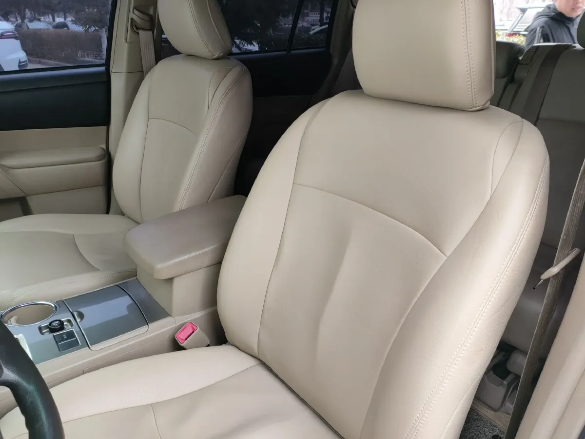 2012 Volkswagen Tiguan 1.8T 160HP L4 6AT,autocango,china used car exporter,china ev exporter,chinese used car exporter,chinese used ev exporter