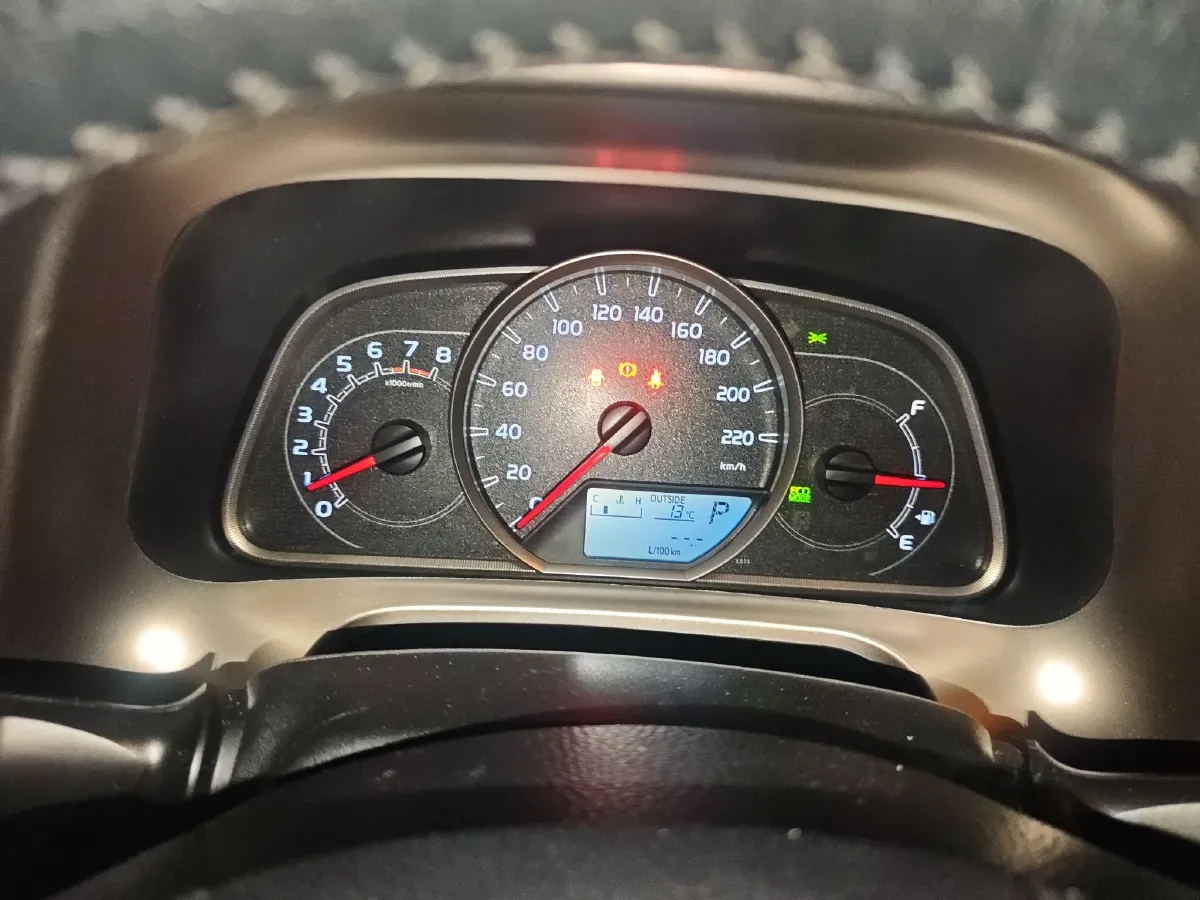 2013 Toyota RAV4 2.5L 180HP L4 6AT,autocango,china used car exporter,china ev exporter,chinese used car exporter,chinese used ev exporter