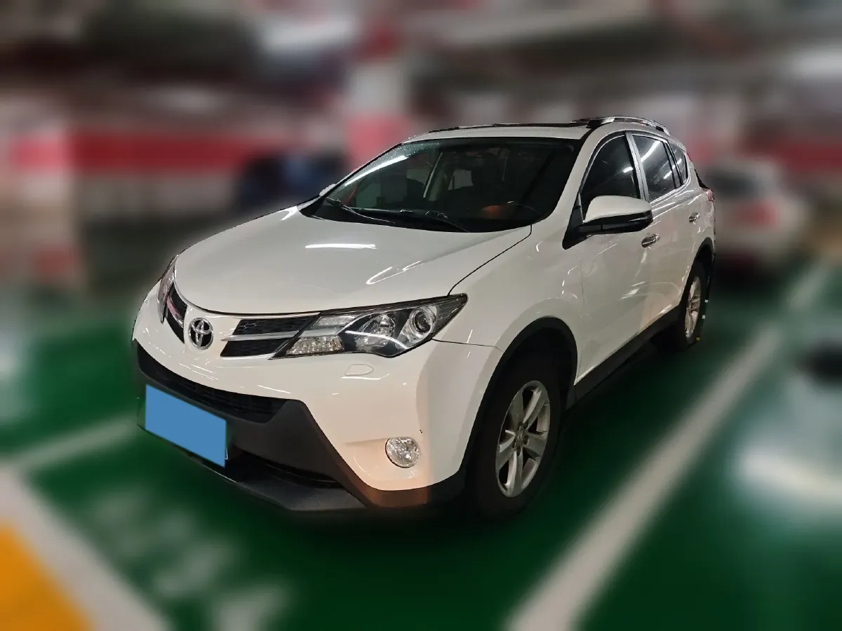 2013 Toyota RAV4 2.5L 180HP L4 6AT,autocango,china used car exporter,china ev exporter,chinese used car exporter,chinese used ev exporter
