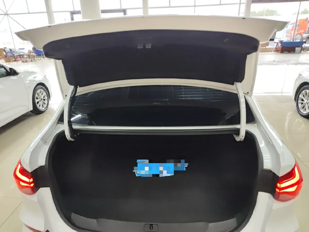 2023 Chevrolet Monza 1.5L 113HP L4 6DCT,autocango,china used car exporter,china ev exporter,chinese used car exporter,chinese used ev exporter