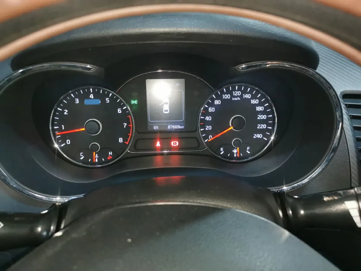 2016 Kia K3 1.6L 128HP L4 6MT,autocango,china used car exporter,china ev exporter,chinese used car exporter,chinese used ev exporter