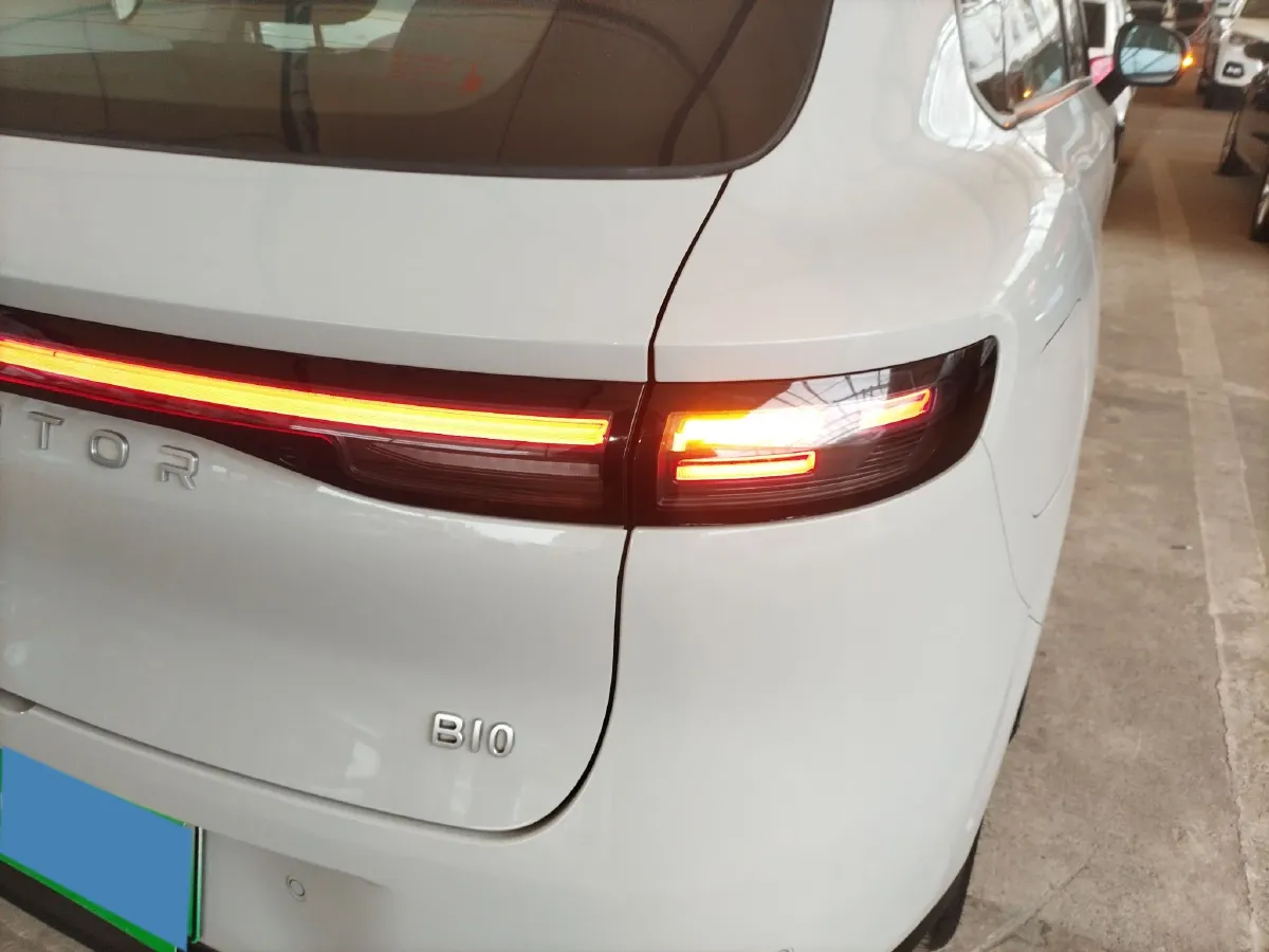 2025 Leapmotor B10 BEV 56.2KWH,autocango,china used car exporter,china ev exporter,chinese used car exporter,chinese used ev exporter