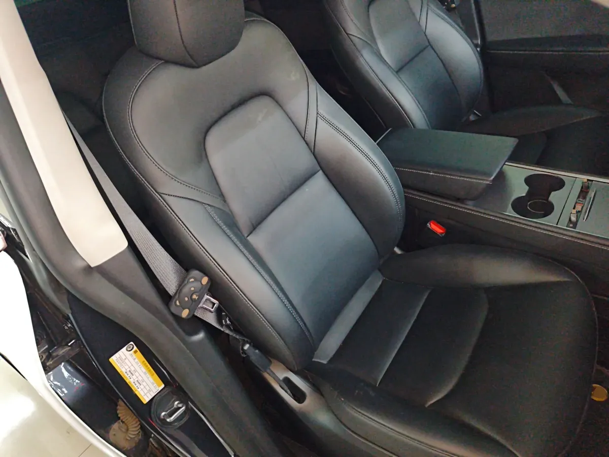 2024 Tesla Model Y BEV 60KWH,autocango,china used car exporter,china ev exporter,chinese used car exporter,chinese used ev exporter