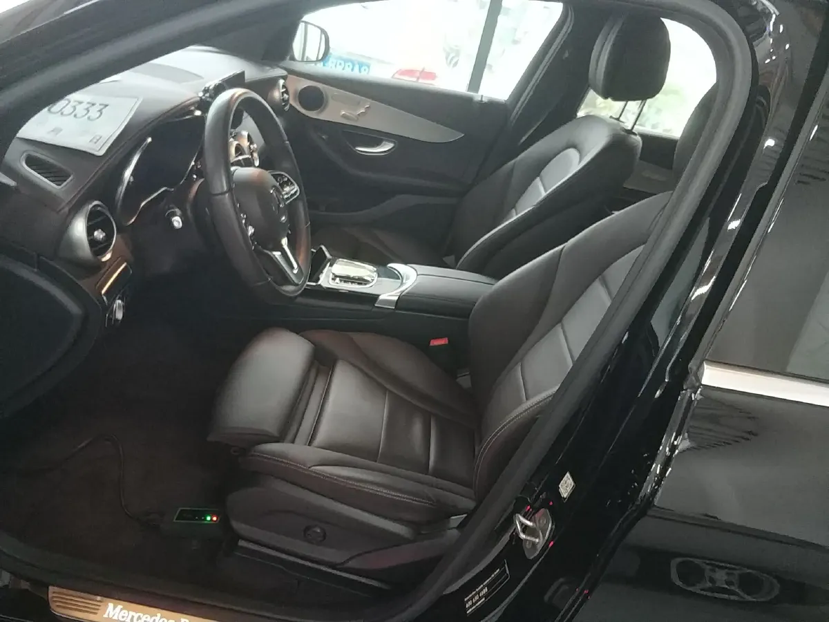 2022 Mercedes-Benz GLC Class 2.0T 197HP L4 9AT,autocango,china used car exporter,china ev exporter,chinese used car exporter,chinese used ev exporter