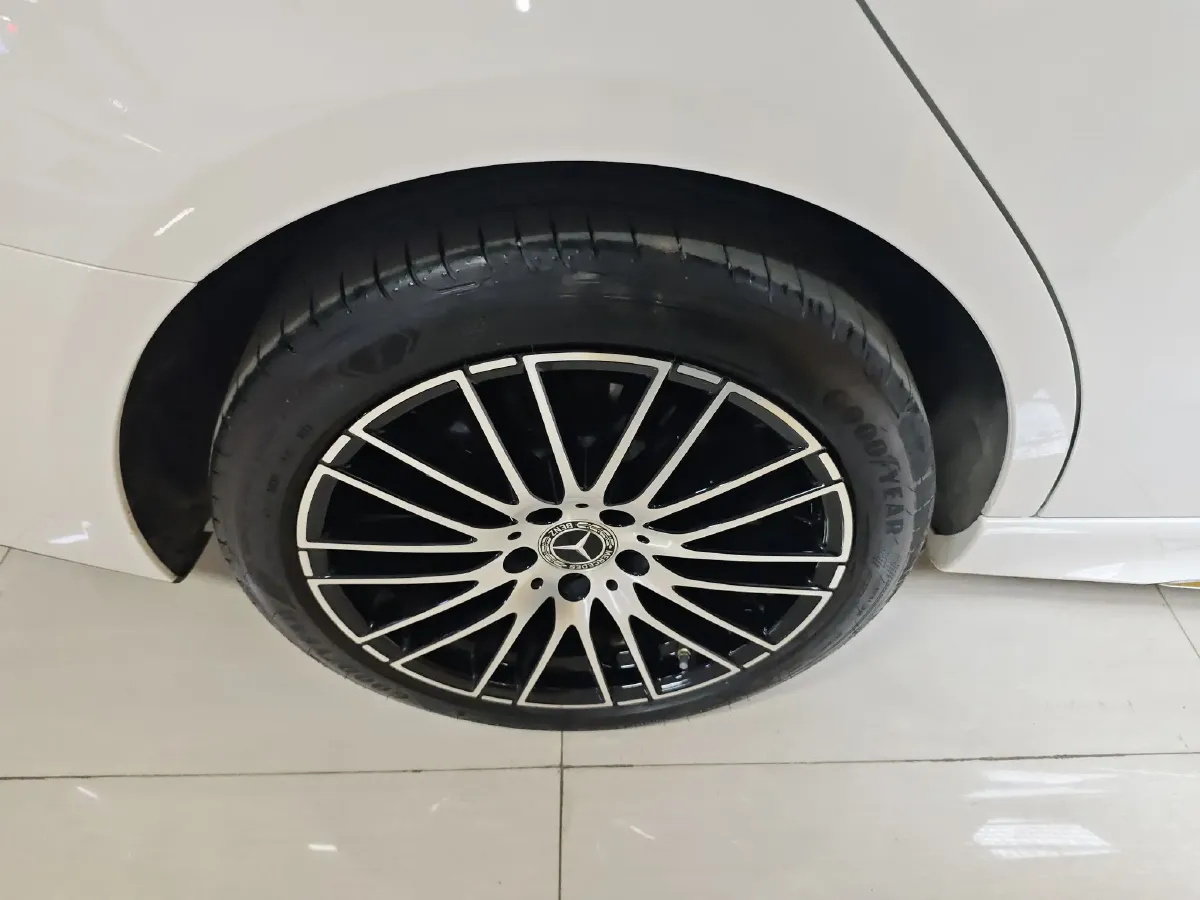 2024 Mercedes-Benz C Class 1.5T 204HP L4 9AT,autocango,china used car exporter,china ev exporter,chinese used car exporter,chinese used ev exporter