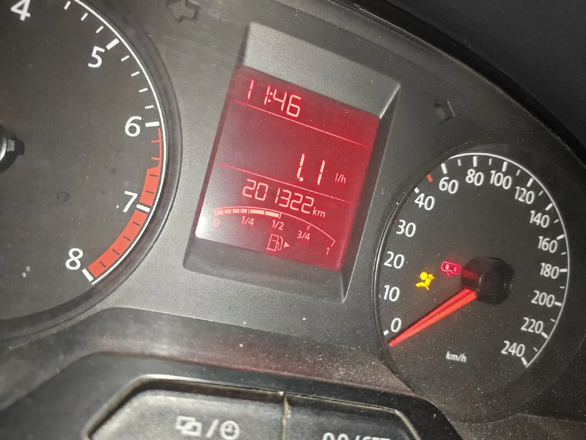 2013 Volkswagen Santana 1.4L 90HP L4 5MT,autocango,china used car exporter,china ev exporter,chinese used car exporter,chinese used ev exporter