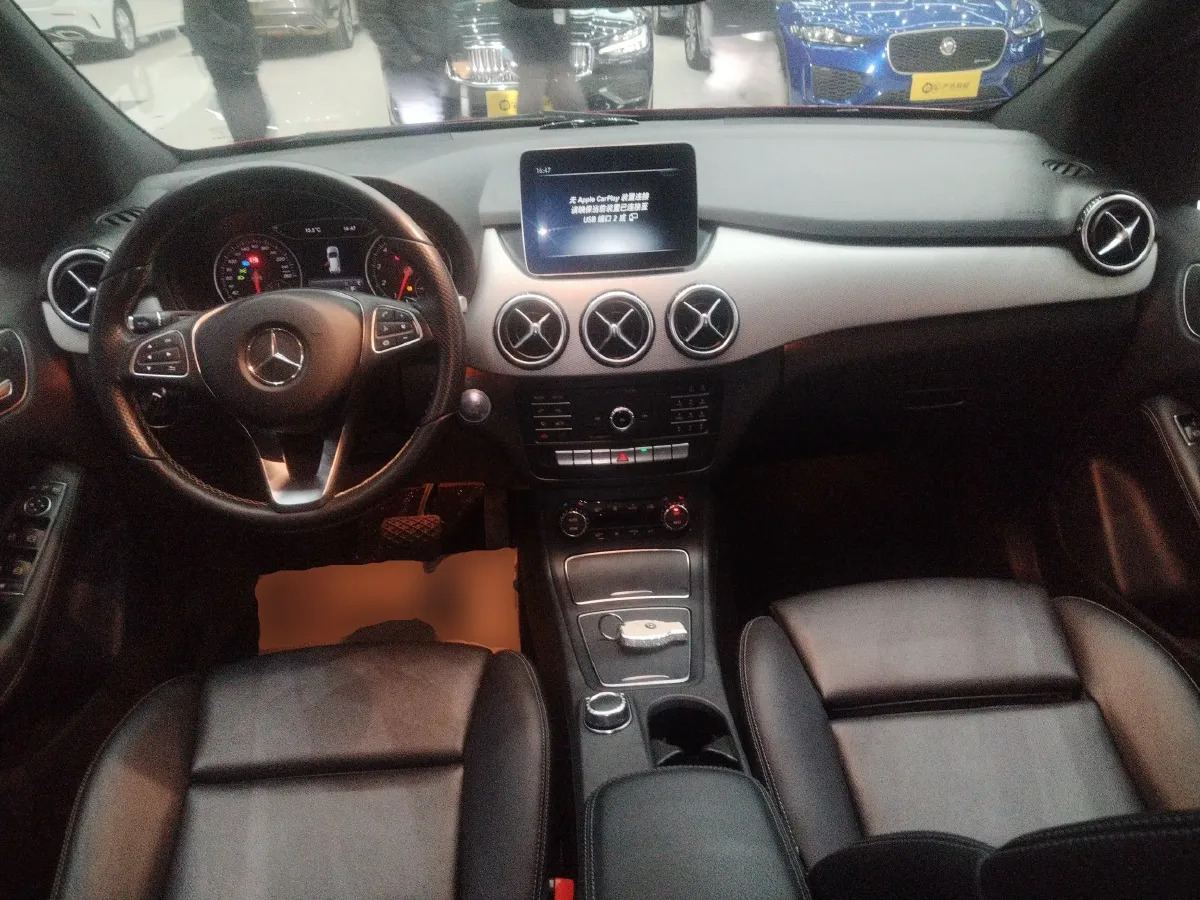 2019 Mercedes-Benz B Class 1.6T 156HP L4 7DCT,autocango,china used car exporter,china ev exporter,chinese used car exporter,chinese used ev exporter