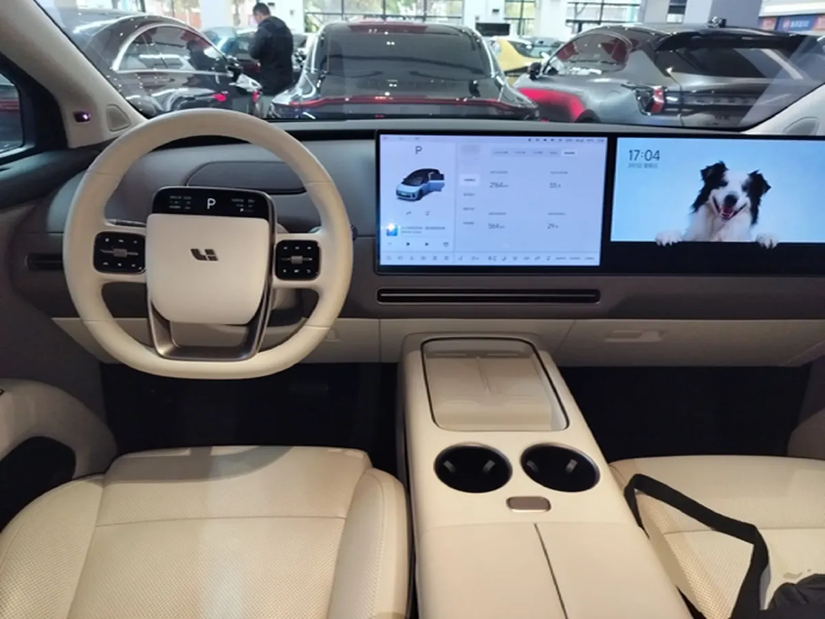 2025 Li i8 BEV,autocango,china used car exporter,china ev exporter,chinese used car exporter,chinese used ev exporter