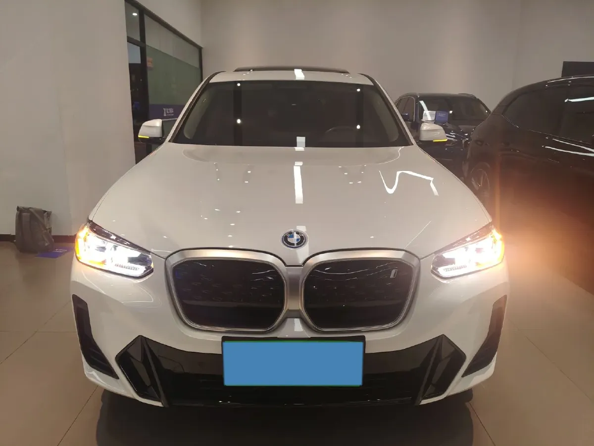 2024 BMW iX3 BEV 80KWH,autocango,china used car exporter,china ev exporter,chinese used car exporter,chinese used ev exporter