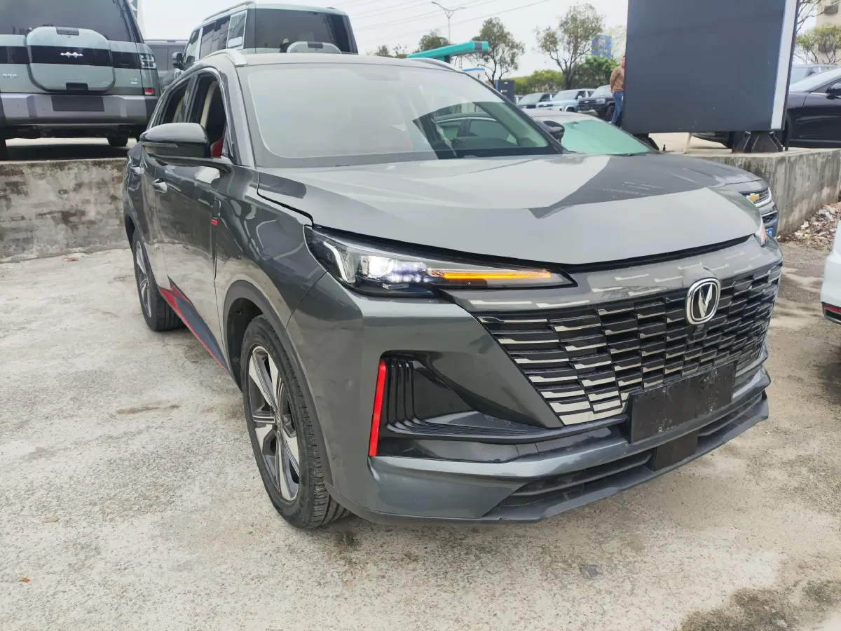 2022 ChangAn CS55 Plus 1.5T 188HP L4 7DCT,autocango,china used car exporter,china ev exporter,chinese used car exporter,chinese used ev exporter