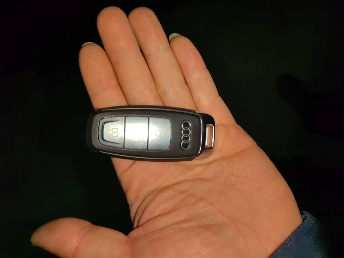 2020 Audi A6L 2.0T 224HP L4 7DCT,autocango,china used car exporter,china ev exporter,chinese used car exporter,chinese used ev exporter