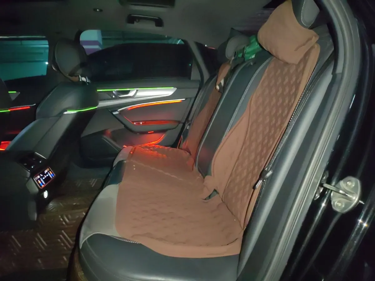 2020 Audi A6L 2.0T 224HP L4 7DCT,autocango,china used car exporter,china ev exporter,chinese used car exporter,chinese used ev exporter