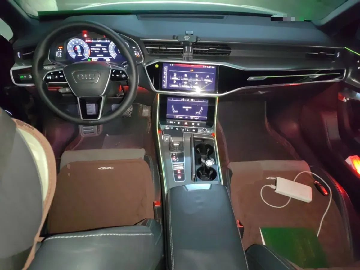 2020 Audi A6L 2.0T 224HP L4 7DCT,autocango,china used car exporter,china ev exporter,chinese used car exporter,chinese used ev exporter