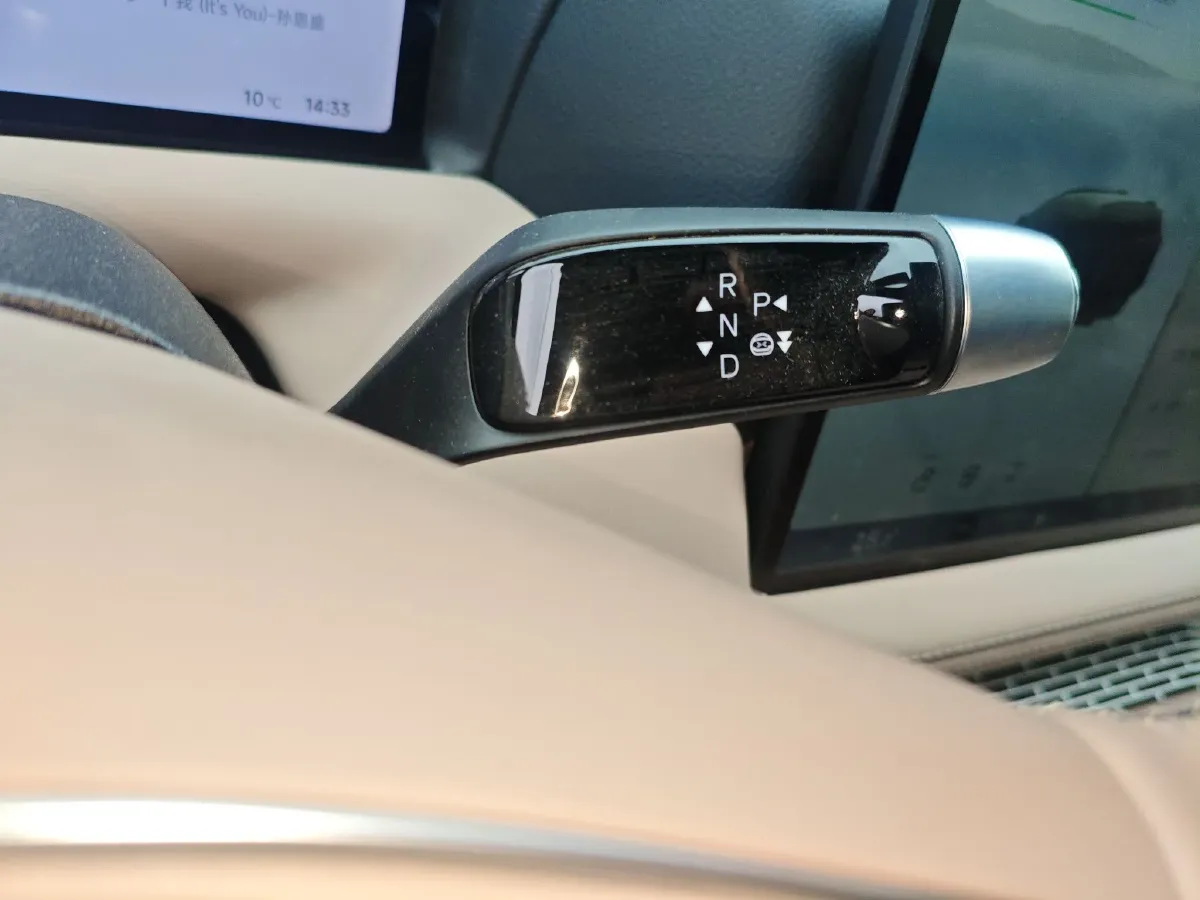 2025 Xpeng G9 BEV 79KWH,autocango,china used car exporter,china ev exporter,chinese used car exporter,chinese used ev exporter