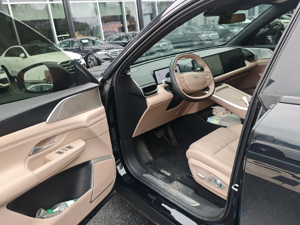 2025 Xpeng G9 BEV 79KWH,autocango,china used car exporter,china ev exporter,chinese used car exporter,chinese used ev exporter