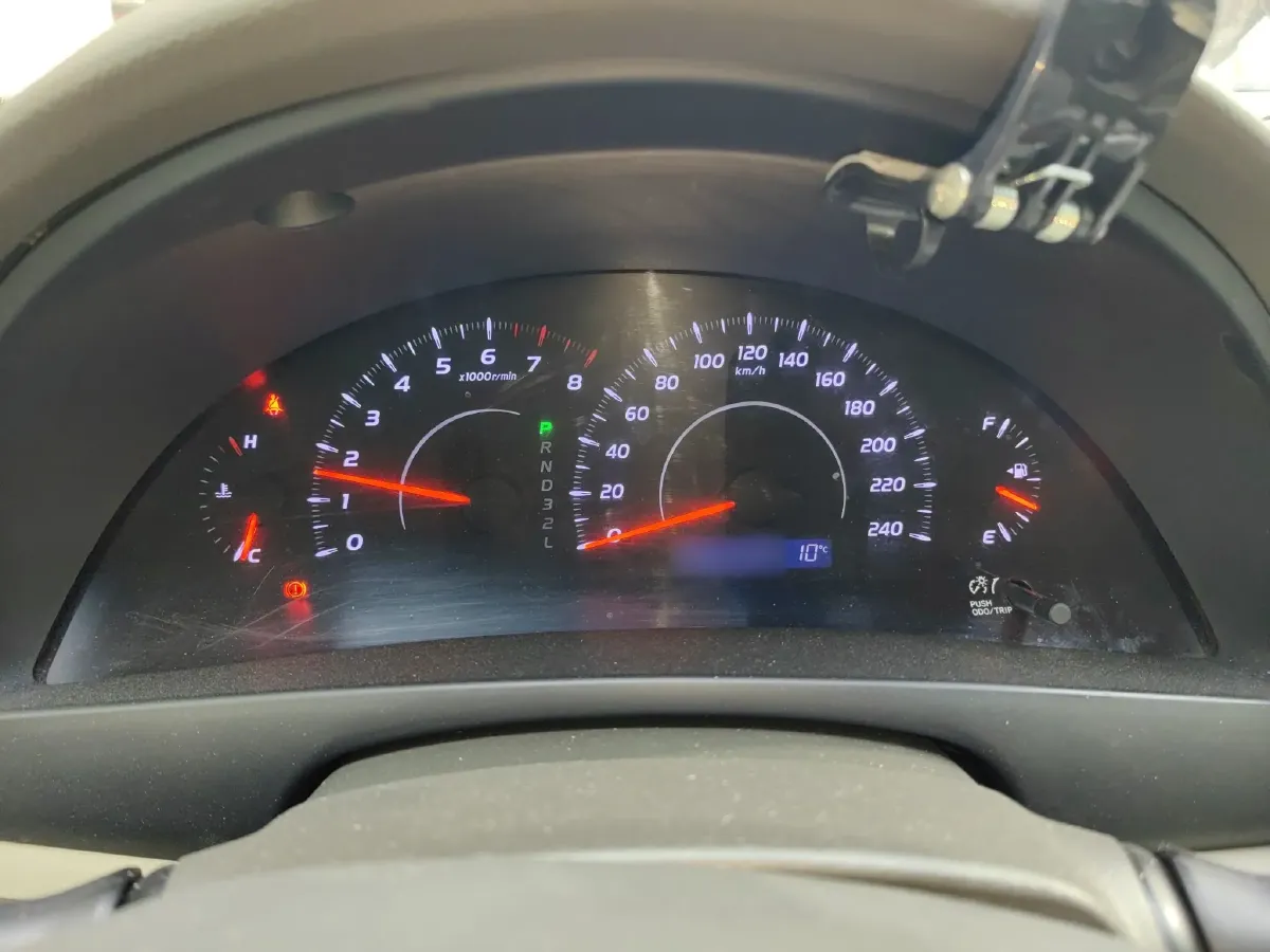 2013 Toyota Camry 2.0L 147HP L4 4AT,autocango,china used car exporter,china ev exporter,chinese used car exporter,chinese used ev exporter