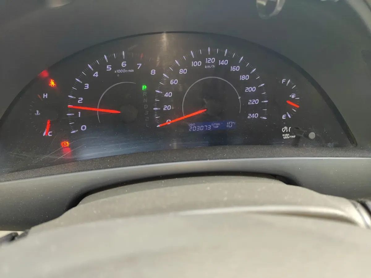 2013 Toyota Camry 2.0L 147HP L4 4AT,autocango,china used car exporter,china ev exporter,chinese used car exporter,chinese used ev exporter