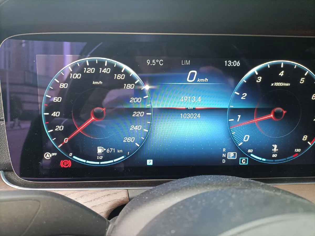 2021 Mercedes-Benz E Class 2.0T 258HP L4 9AT,autocango,china used car exporter,china ev exporter,chinese used car exporter,chinese used ev exporter