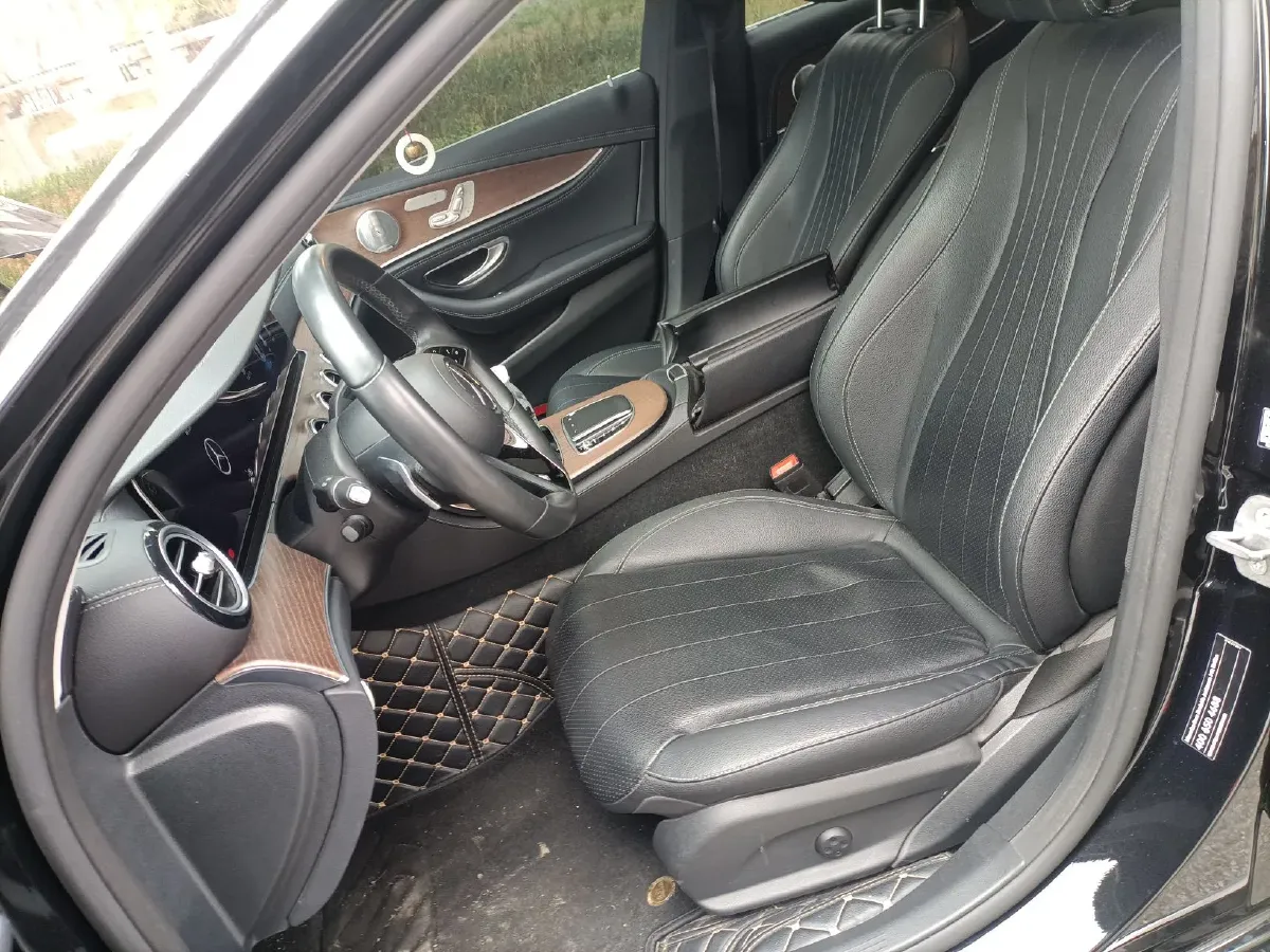 2021 Mercedes-Benz E Class 2.0T 258HP L4 9AT,autocango,china used car exporter,china ev exporter,chinese used car exporter,chinese used ev exporter