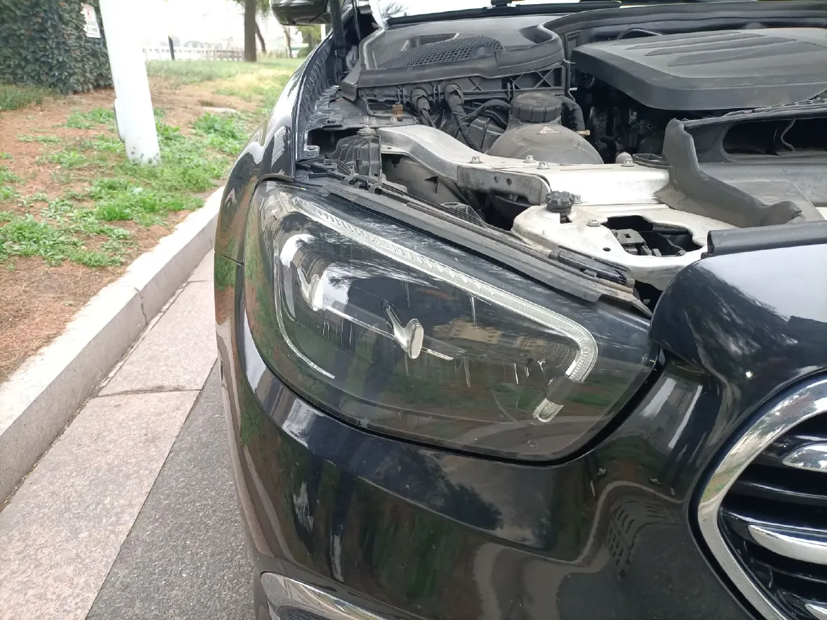 2021 Mercedes-Benz E Class 2.0T 258HP L4 9AT,autocango,china used car exporter,china ev exporter,chinese used car exporter,chinese used ev exporter