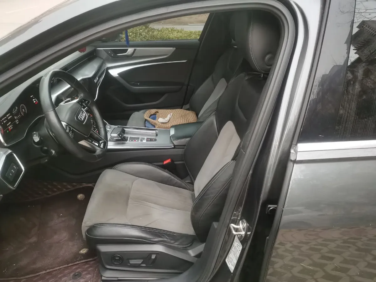 2019 Audi A6L 2.0T 224HP L4 7DCT,autocango,china used car exporter,china ev exporter,chinese used car exporter,chinese used ev exporter