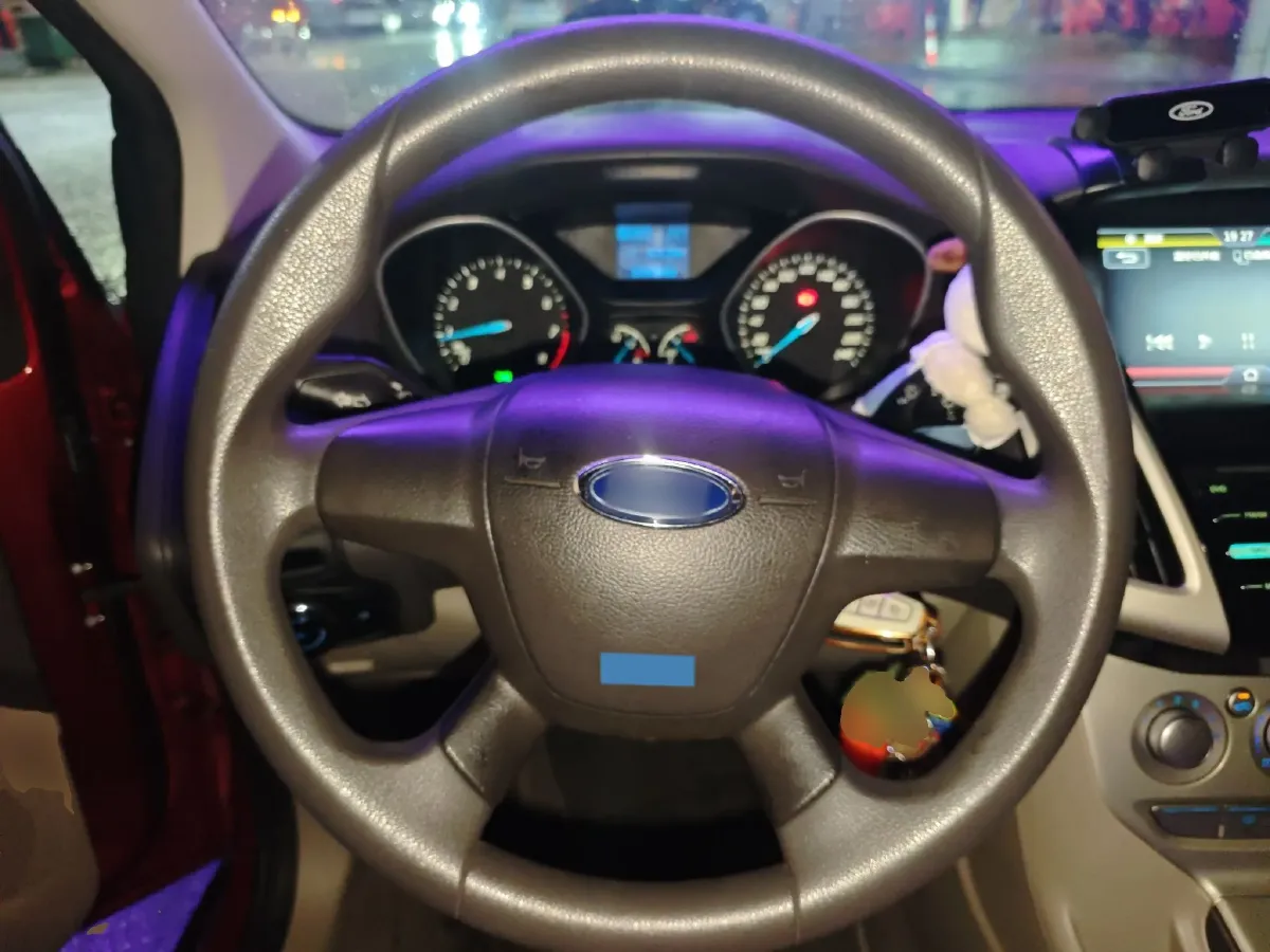 2012 Ford Focus 1.6L 125HP L4 6DCT,autocango,china used car exporter,china ev exporter,chinese used car exporter,chinese used ev exporter