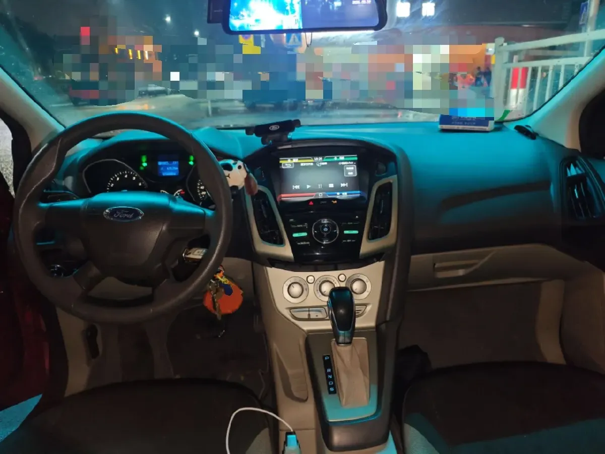 2012 Ford Focus 1.6L 125HP L4 6DCT,autocango,china used car exporter,china ev exporter,chinese used car exporter,chinese used ev exporter