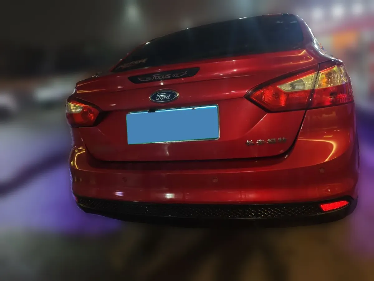 2012 Ford Focus 1.6L 125HP L4 6DCT,autocango,china used car exporter,china ev exporter,chinese used car exporter,chinese used ev exporter