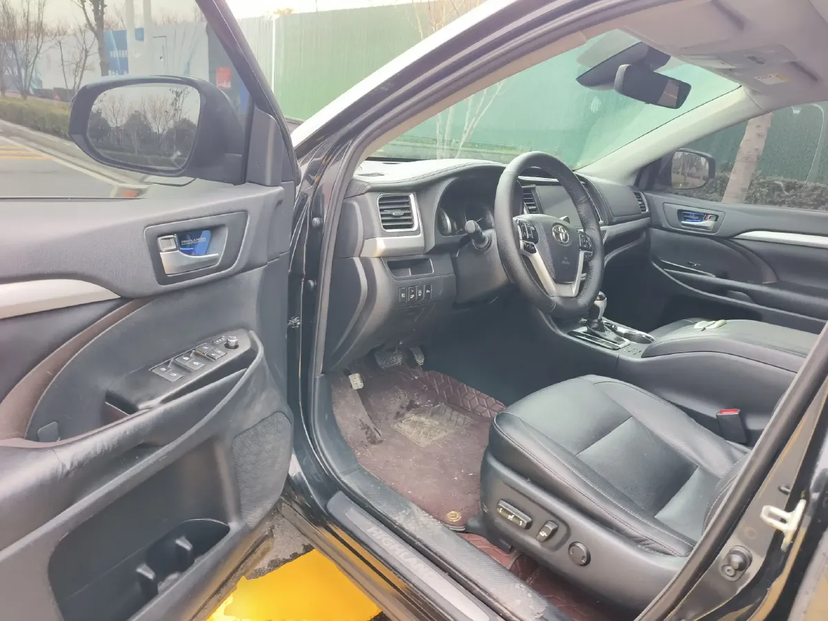2018 Toyota Highlander 2.0T 220HP L4 6AT,autocango,china used car exporter,china ev exporter,chinese used car exporter,chinese used ev exporter