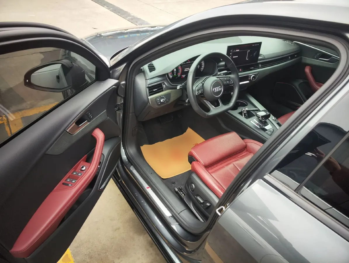 2022 Audi A4L 2.0T 190HP L4 7DCT,autocango,china used car exporter,china ev exporter,chinese used car exporter,chinese used ev exporter