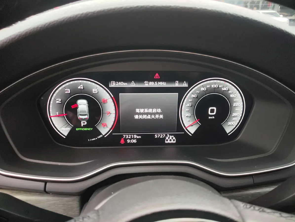 2022 Audi A4L 2.0T 190HP L4 7DCT,autocango,china used car exporter,china ev exporter,chinese used car exporter,chinese used ev exporter