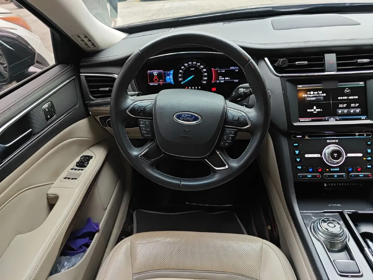 2015 Ford Taurus 2.0T 245HP L4 6AT,autocango,china used car exporter,china ev exporter,chinese used car exporter,chinese used ev exporter