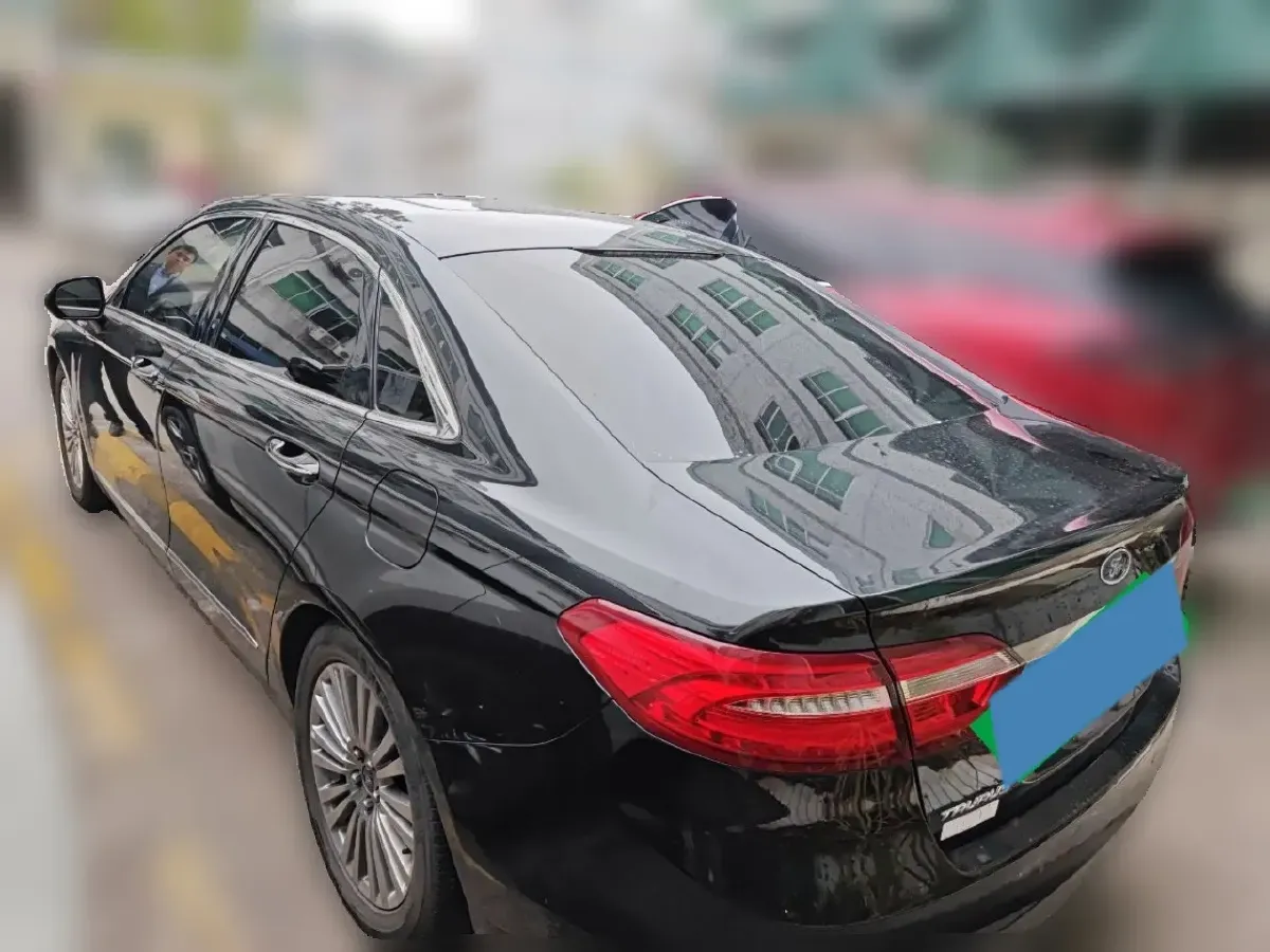 2015 Ford Taurus 2.0T 245HP L4 6AT,autocango,china used car exporter,china ev exporter,chinese used car exporter,chinese used ev exporter