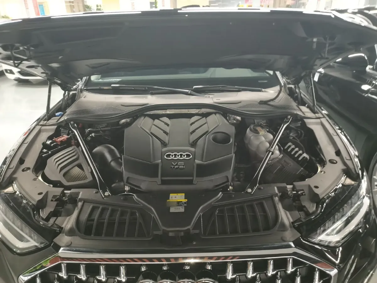 2023 Audi A8 3.0T 286HP V6 8AT,autocango,china used car exporter,china ev exporter,chinese used car exporter,chinese used ev exporter