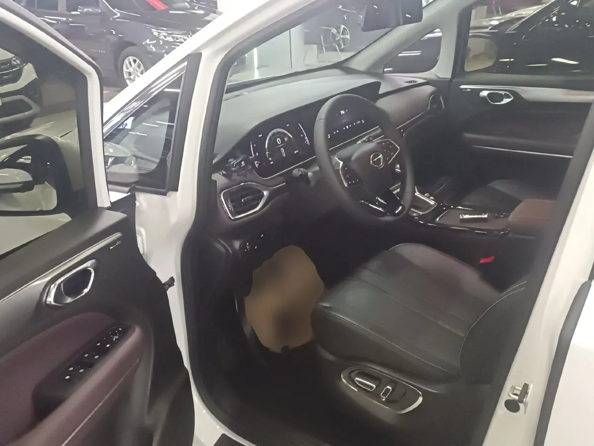 2023 GAC Trumpchi M6 1.5T 177HP L4 7DCT,autocango,china used car exporter,china ev exporter,chinese used car exporter,chinese used ev exporter