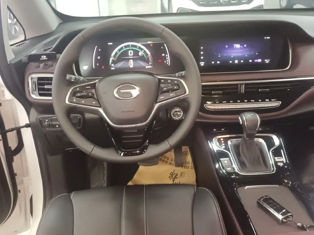 2023 GAC Trumpchi M6 1.5T 177HP L4 7DCT,autocango,china used car exporter,china ev exporter,chinese used car exporter,chinese used ev exporter