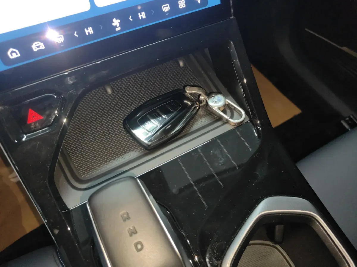 2023 Geely StarRay 1.5T 181HP L4 7DCT,autocango,china used car exporter,china ev exporter,chinese used car exporter,chinese used ev exporter