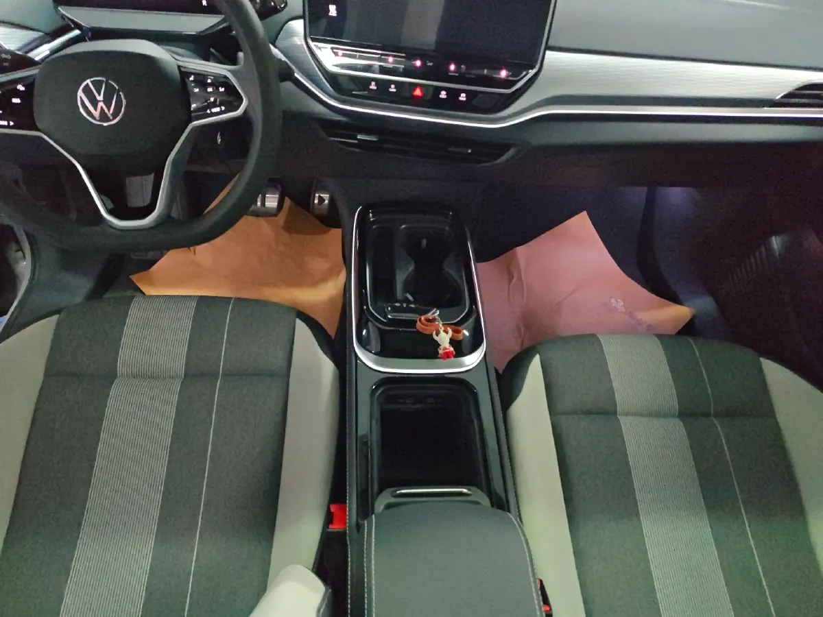 2024 Volkswagen ID.4 Crozz BEV 55.7KWH,autocango,china used car exporter,china ev exporter,chinese used car exporter,chinese used ev exporter