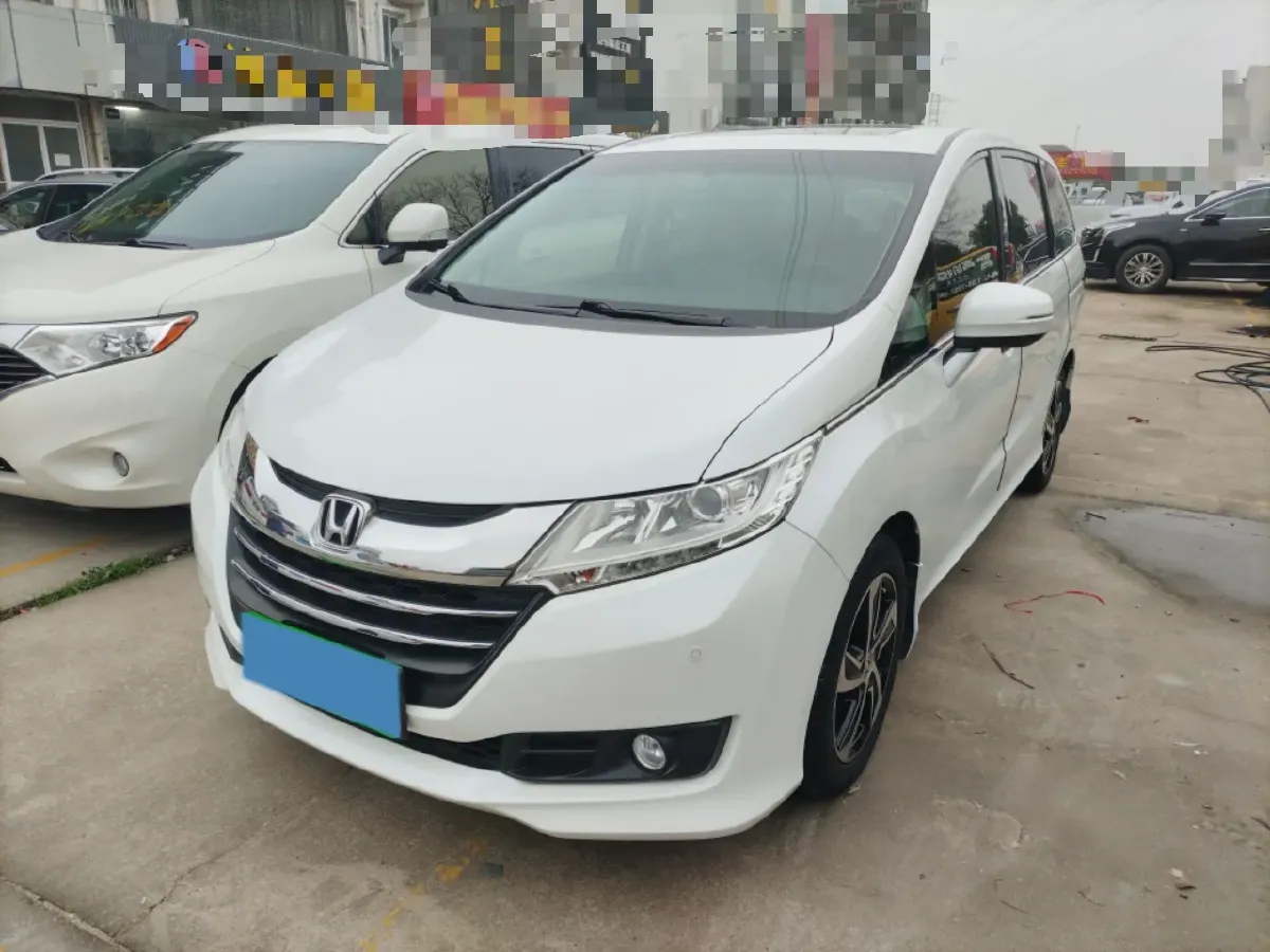 2015 Honda Odyssey 2.4L 186HP L4 CVT,autocango,china used car exporter,china ev exporter,chinese used car exporter,chinese used ev exporter