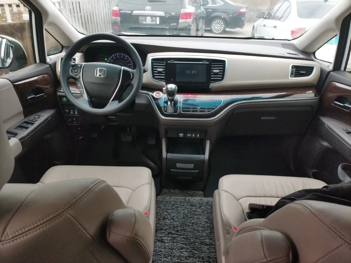 2015 Honda Odyssey 2.4L 186HP L4 CVT,autocango,china used car exporter,china ev exporter,chinese used car exporter,chinese used ev exporter