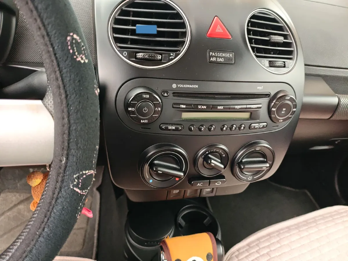 2010 Volkswagen Beetle 1.6L 102HP L4 6AT,autocango,china used car exporter,china ev exporter,chinese used car exporter,chinese used ev exporter