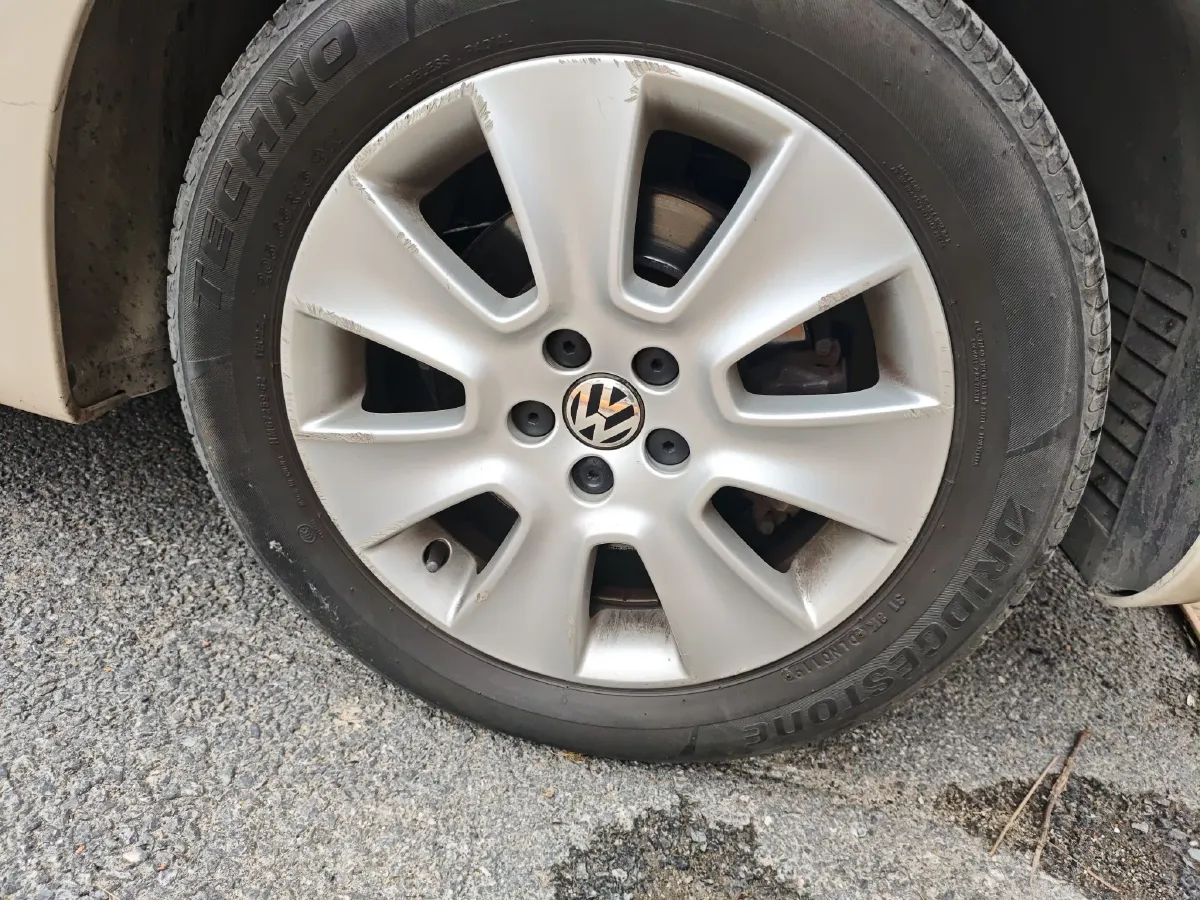 2010 Volkswagen Beetle 1.6L 102HP L4 6AT,autocango,china used car exporter,china ev exporter,chinese used car exporter,chinese used ev exporter